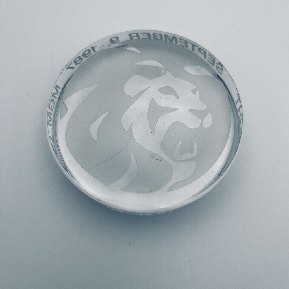 MGM GRAND AIR Paperweight Inaugural Flight 09/09/1987 Etched Glass 138/200 Vegas